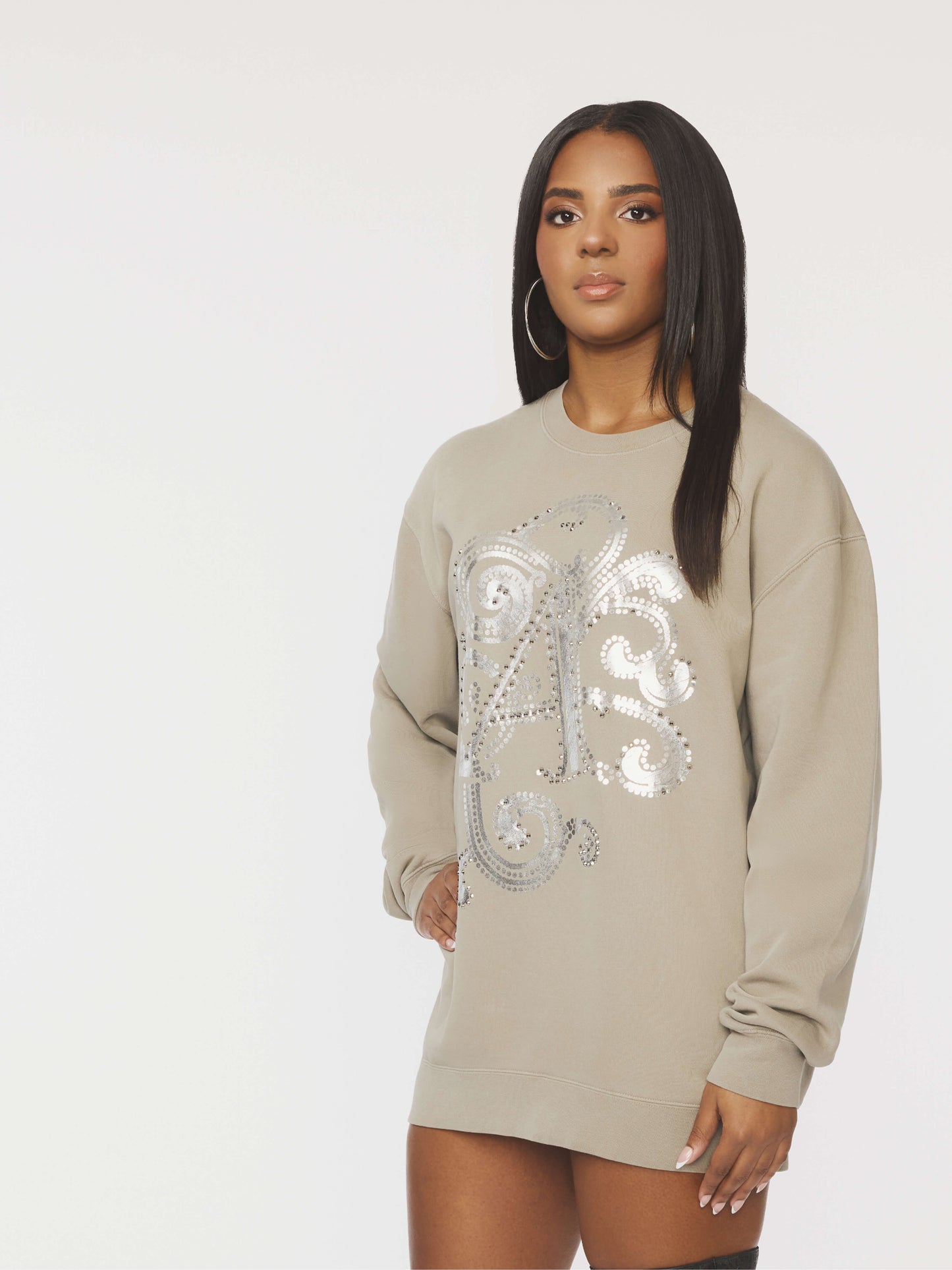 APPLE BOTTOM JEANS - AFB-4116
INITIAL CREW SWEATSHIRT SILVER - 1