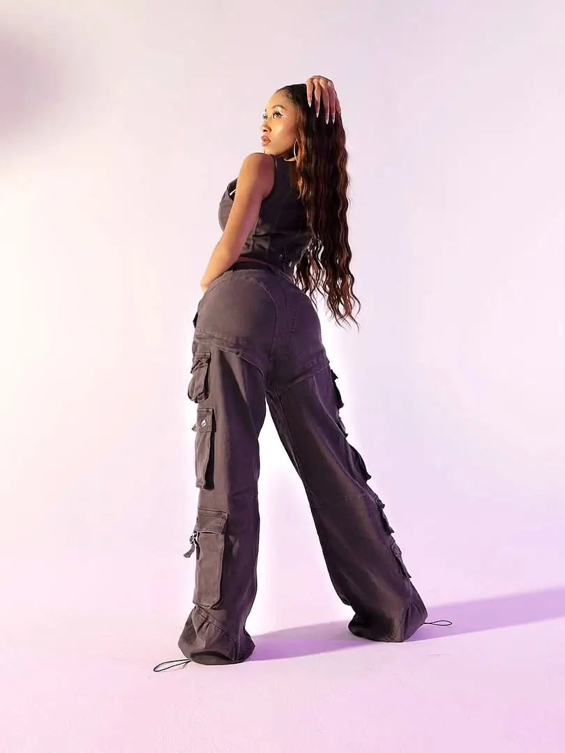 Low-Rise Twill Cargo Pant & Vest